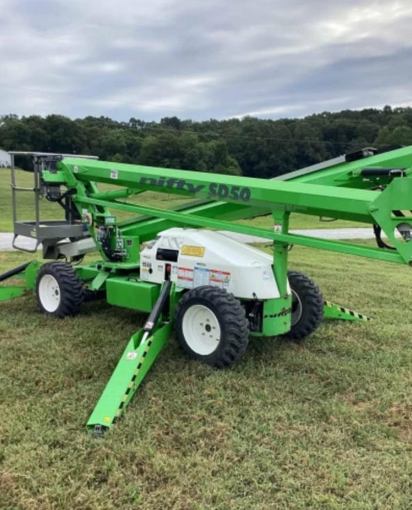 Nifty Boom Lift